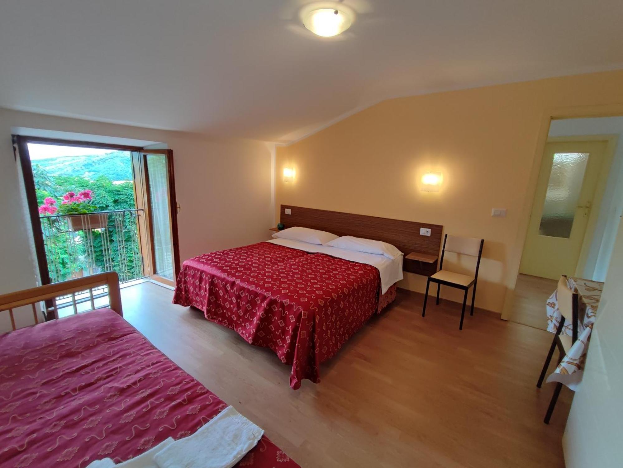 Amoroso'S House, Affittacamere Caramanico Terme Exterior foto